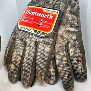 Huntworth Men's Camouflage Gloves and Hat